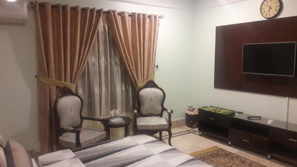Room image 3