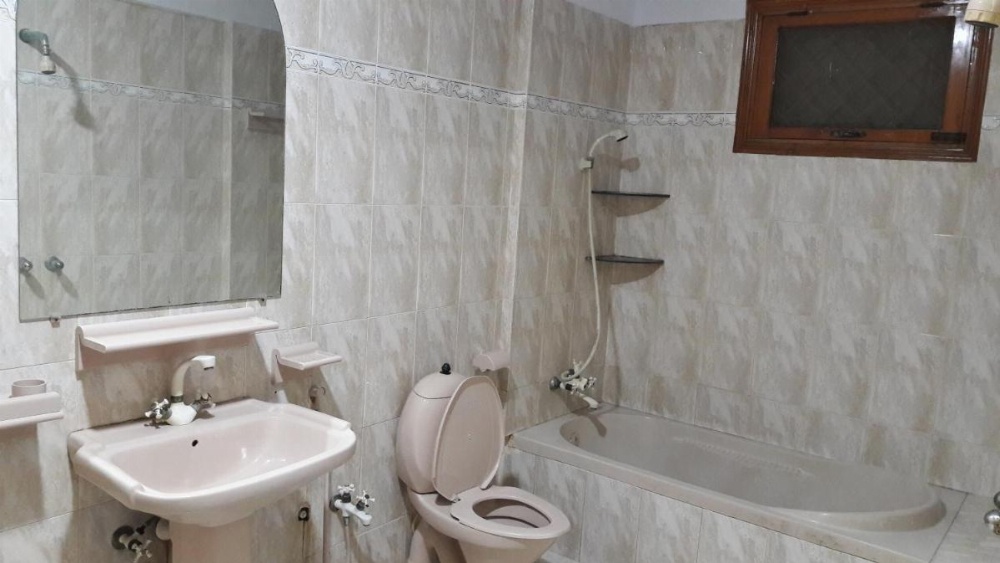 Room image 5